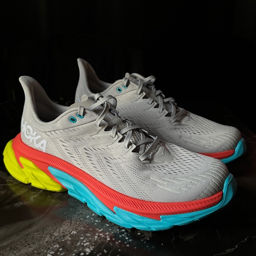 Hoka One Clifton Edge Men’s Size 11